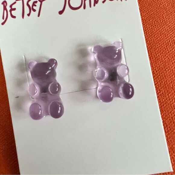 💜 Betsey Johnson lilac gummy bear studs 💜 - Picture 5 of 5